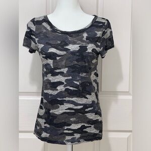 J. Crew Camo Print Tee Small Cotton Blend Crewneck Short Sleeve Top